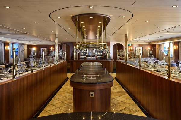 Riviera Travel MS Lord Byron Restaurant 1.jpg